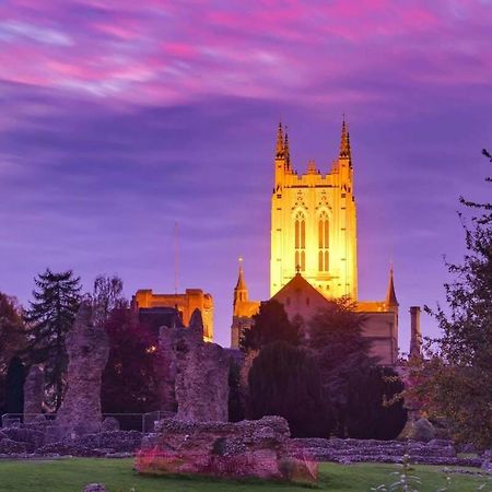 Cosy 2 Bedroom Victorian Townhouse In The Town Centre Bury St. Edmunds Экстерьер фото